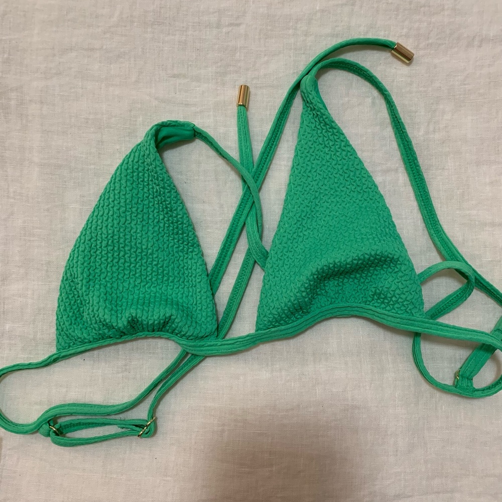 NWOT Monday Swimwear Barbados Top